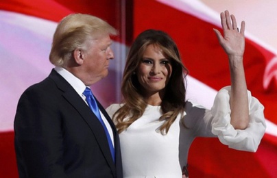 Tổng thống Mỹ Donald Trump viết nhầm tên vợ khiến cư dân mạng xôn xao