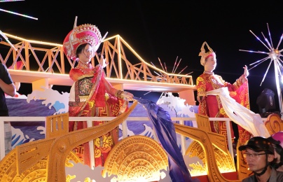 Vui quên trời đất với Carnaval đường phố DIFF 2018