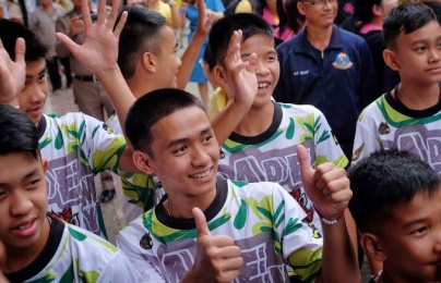 Đội bóng Thái lần đầu tiết lộ câu chuyện phi thường trong hang Tham Luang