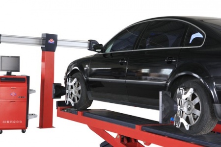 Dấu hiệu cảnh báo cần phải kiểm tra và cân chỉnh góc bánh xe ô tô ngay lập tức