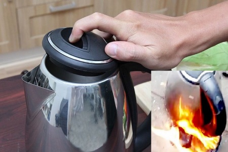 Dấu hiệu cảnh báo ấm siêu tốc đã hết hạn sử dụng, thủ thuật khắc phục sự cố để tránh rủi ro