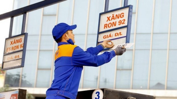 Giá xăng sẽ giảm mạnh vào thứ Hai?