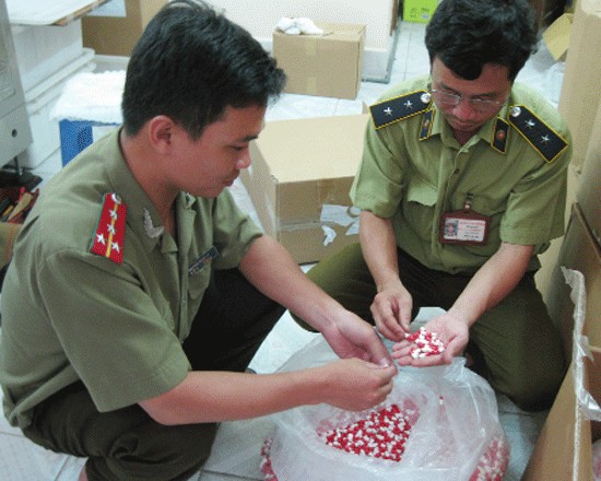 Bát nháo thực phẩm chức năng