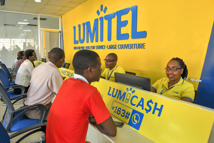 Dòng tiền về nước của Viettel Global cao kỷ lục