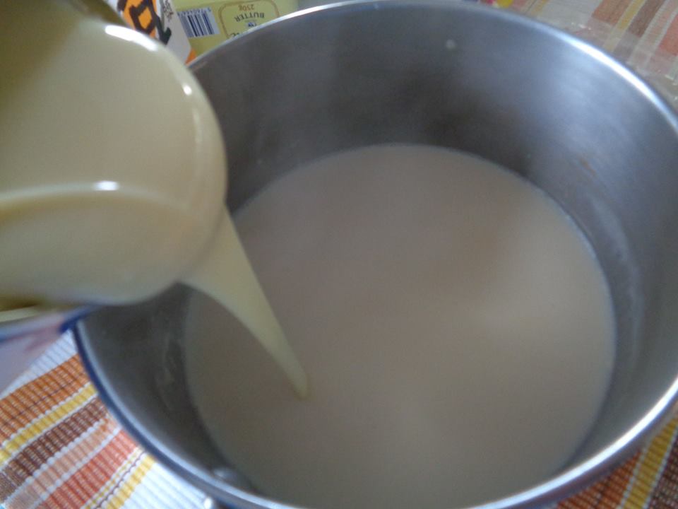 Cách làm sữa chua sen