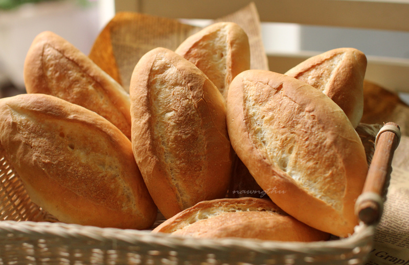 Bánh mỳ Việt Nam có nguồn gốc từ chiếc bánh mỳ dài ngoằng của Pháp, có hình dáng nhỏ gọn hơn