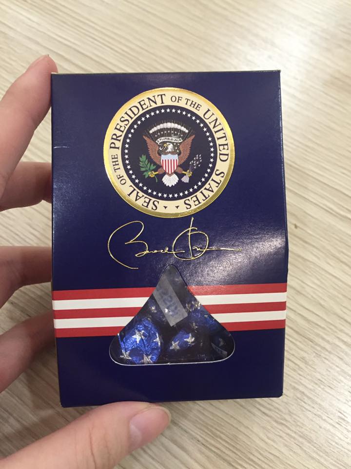 Món quà Hoa hậu nhận được từ Tổng thống Obama