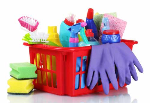 Đặt đồ dùng vệ sinh mọi nơi giúp tiết kiệm thời gian và dễ tiện tay dọn dẹp một số công việc