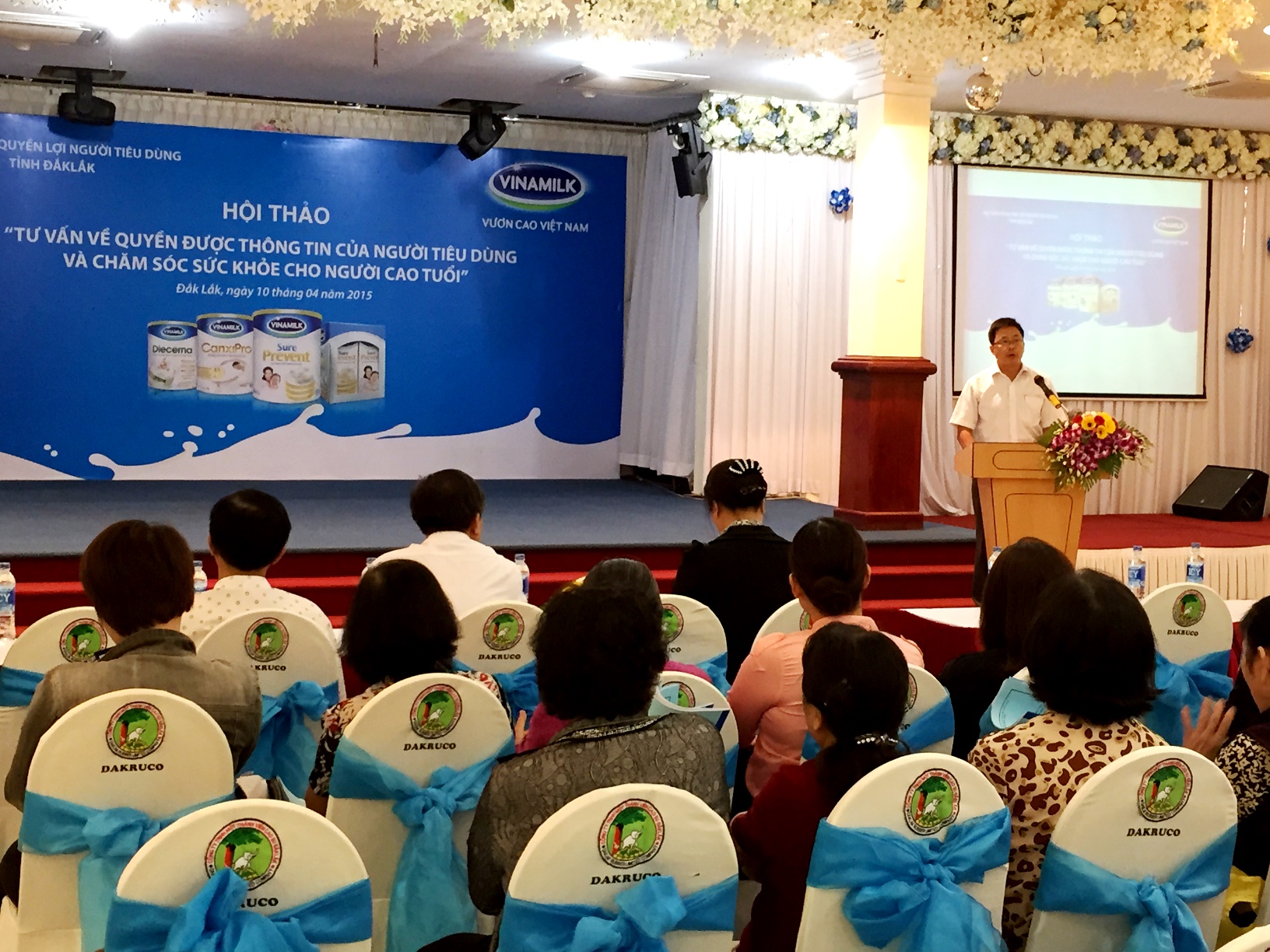 Ông Nguyễn Ngọc Thành – Giám đốc kinh doanh miền Trung, Vinamilk chia sẻ với người tiêu dùng những thông tin về công ty