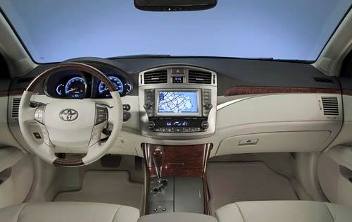 Nội thất bên trong của Toyota Avalon Sedan 2011