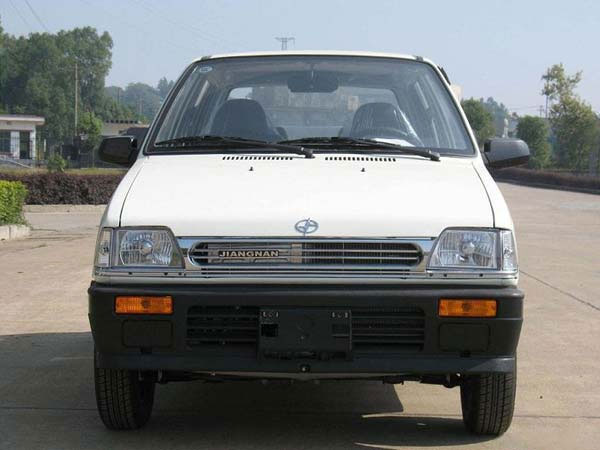 Maruti 800 từng là một trong những mẫu xe ô tô giá rẻ nhất tại Ấn Độ.Ảnh: DriverSpark