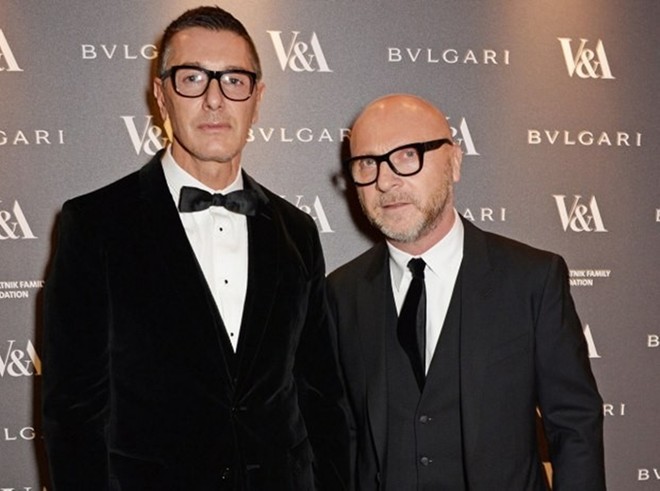 Hai nhà thiết kế nổi tiếng Domenico Dolce và Stefano Gabbana bị cáo buộc với tội danh trốn thuế