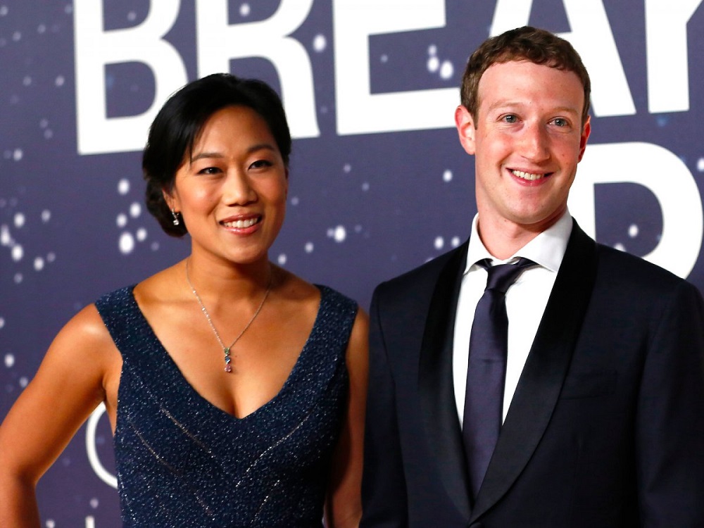 Tỷ phú  Mark Zuckerberg và vợ Priscilla Chan. Ảnh: Reuters