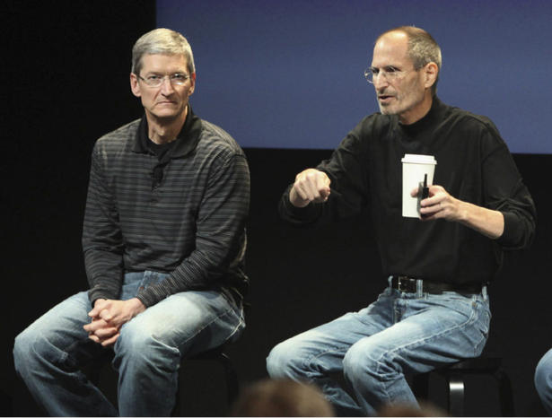 Lời giải thích hoàn hảo cho sự khác nhau giữa 2 CEO của Apple 1