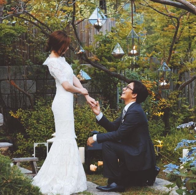 Tài tử Bae Jong Un đăng ảnh tình cảm với vợ trước thềm lễ cưới 