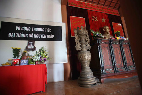 Tang lễ Đại tướng Võ Nguyên Giáp, lập ban thờ Đại tướng tại Điện Biên Phủ
