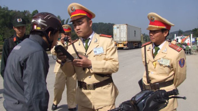 Cảnh sát giao thông Lạng Sơn 