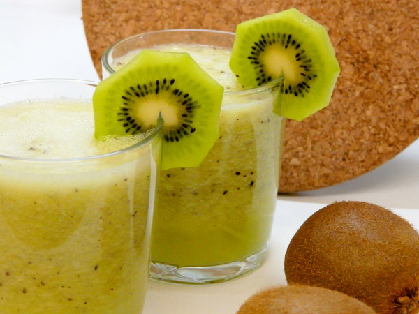 Cách làm sinh tố kiwi