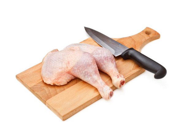 Thu hồi gần 1 triệu tấn thịt gà vì nhiễm kim loại