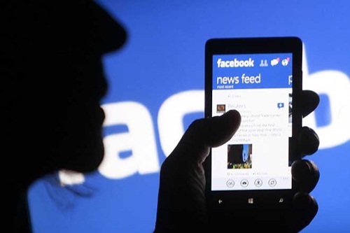 Mạng xã hội Facebook hiện có hơn 1,6 tỷ người dùng mỗi tháng. Ảnh: Reuters