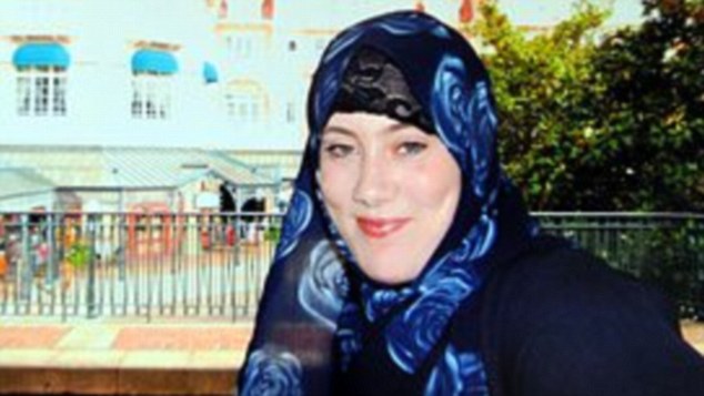 “Góa phụ trắng” huấn luyện biệt đội đánh bom liều chết cho IS