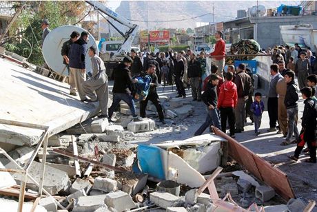 Những hình ảnh tang thương sau trận động đất tại Iran - Iraq