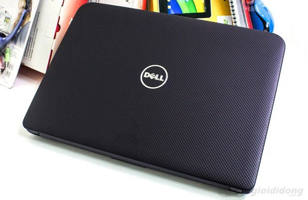 Laptop giá rẻ Dell sở hữu thiết kế sang trọng lịch lãm nổi bật
