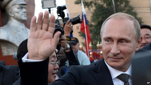 Tổng thống Nga Putin phủ nhận hỗ trợ lực lượng ly khai trong cuộc khủng hoảng ở miền Đông Ukraine.