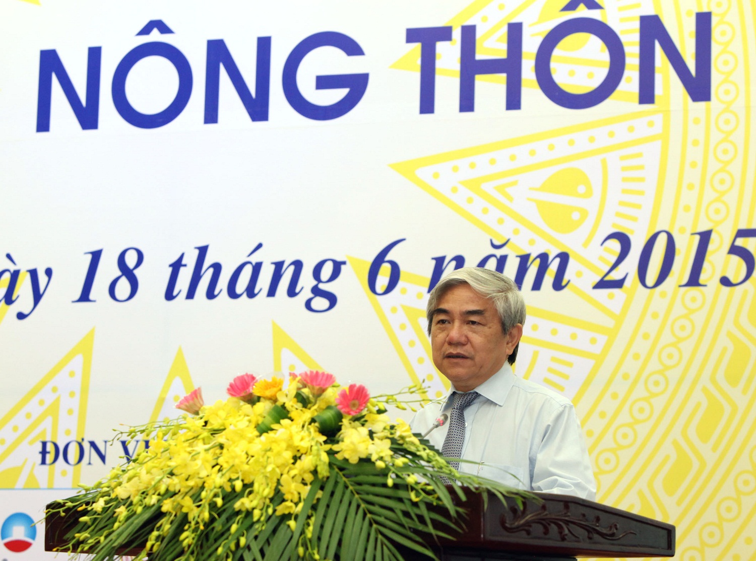 Bộ trưởng Nguyễn Quân phát biểu tại hội nghị