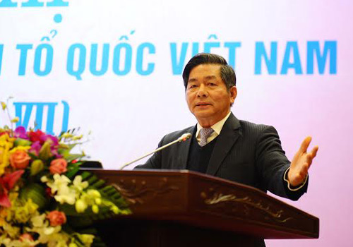 “Nhưng đến một ngày nào đó chúng ta sẽ hết tất cả dầu khí, không còn than hay quặng nữa. Lúc đó Việt Nam phát triển bằng gì? Sẽ in tiền à?”, Bộ trưởng KH-ĐT đặt câu hỏi.