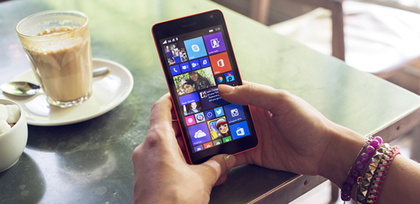 Smartphone giá rẻ Lumia cấu hình mạnh, dành cho người Việt trẻ