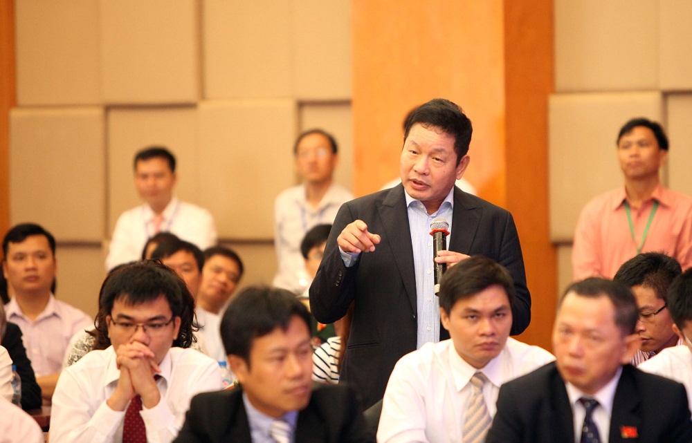 Ông Trương Gia Bình – Chủ tịch FPT phát biểu tại gặp mặt các khoa học trẻ tiêu biểu