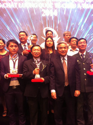 Ajinomoto nhận Giải thưởng Chất lượng Quốc gia 2014