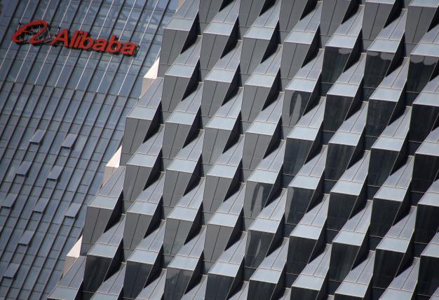 Doanh thu của tập đoàn Alibaba tăng cao hơn so với dự kiến. Ảnh: Reuters