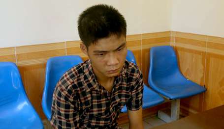 Trước đó, một ông bố trẻ khác cũng mang dao vào bệnh viện Phụ sản Hà Nội cướp giật vì thiếu tiền mua sữa cho con
