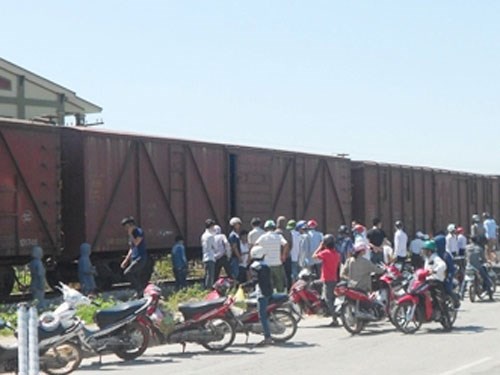 Hiện trường vụ tai nạn giao thông đường sắt khiến 1 người tử vong ở Nghệ An