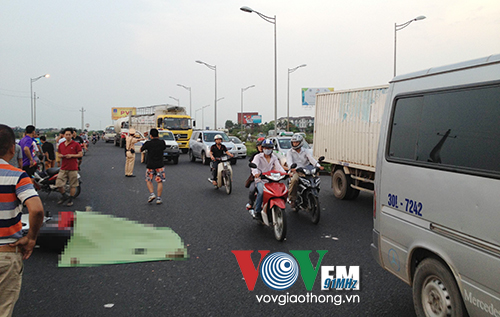 Hiện trường vụ tai nạn giao thông chết người trên Quốc lộ 1B đoạn qua KCN Ninh Hiệp