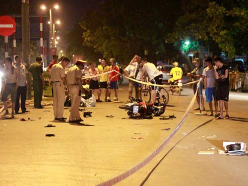 Nguyên nhân vụ tai nạn giao thông nghiêm trọng ở Hà Nội đang được cơ quan chức năng điều tra làm rõ