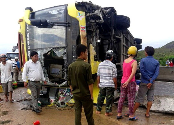 Hiện trường vụ tai nạn giao thông khiến 1 người tử vong ở Khánh Hòa