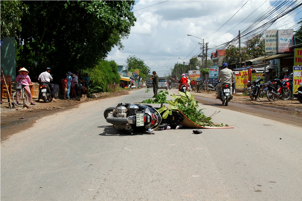 Hiện trường vụ tai nạn giao thông khiến bà Nguyễn Thị Thủy chết thảm