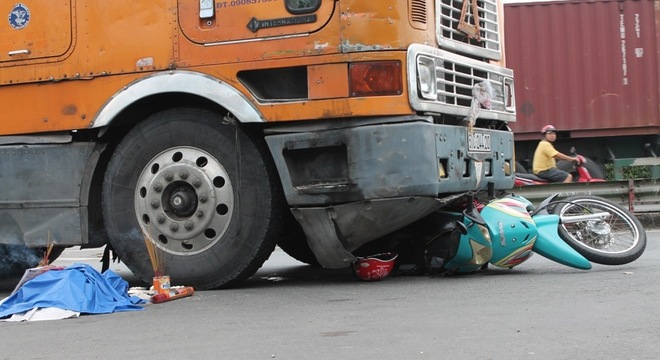 Lực lượng chức năng đang khẩn trương làm rõ nguyên nhân vụ tai nạn giao thông chết người ở Đồng Nai