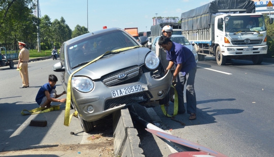 Hiện trường vụ tai nạn giao thông khiến nhiều người hoảng vía
