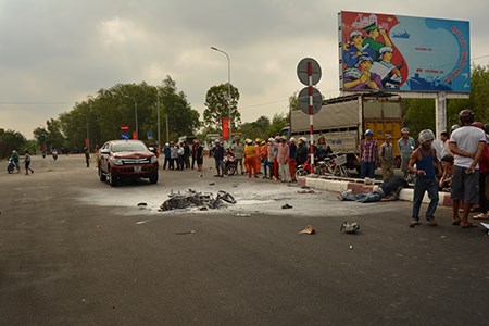 Hiện trường vụ tai nạn giao thông thảm khốc khiến xe máy bốc cháy, 1 người chết tại chỗ ở Bà Rịa – Vũng Tàu