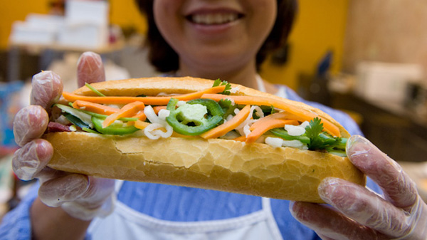 Bánh mỳ Việt còn rạng danh ở nước ngoài Los Angeles