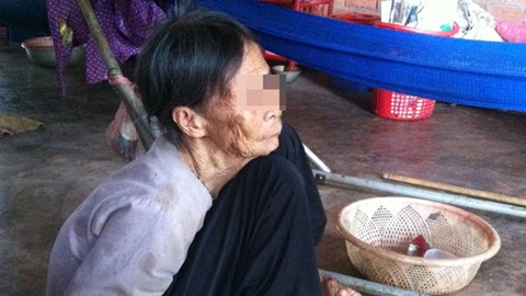 Cụ Nguyện đã 85 tuổi còn bị con gái đánh đập chỉ vì muốn chiếm đoạt mảnh đất