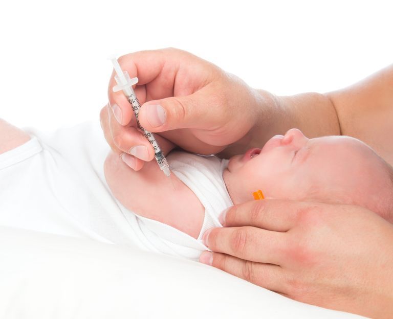 Sở Y tế Nghệ An đã chính thức vào cuộc làm rõ vụ việc cháu bé 3 tháng tuổi tử vong sau khi tiêm phòng vắc xin