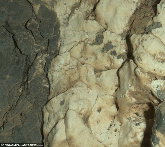 Curiosity cung cấp thông tin về các tĩnh mạch chứa khoáng chất tồn tại trên bề mặt Sao Hỏa
