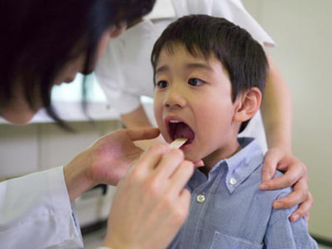 Tỷ lệ suy hô hấp ở trẻ em có thể giảm xuống nhờ phòng tránh (Ảnh mình họa)