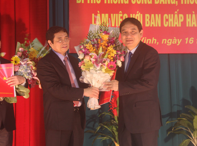 Ông Nguyễn Đắc Vinh nhậm chức Bí thư Tỉnh ủy Nghệ An