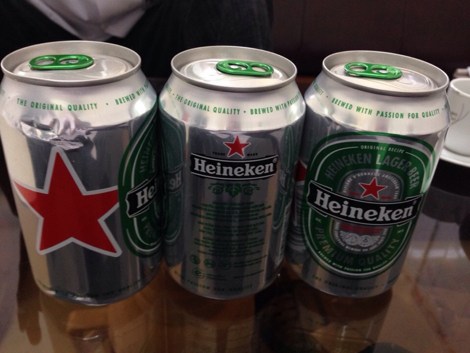 3 trong 4 lon bia Heineken nghi bị tẩy xóa hạn sử dựng bán cho khách hàng